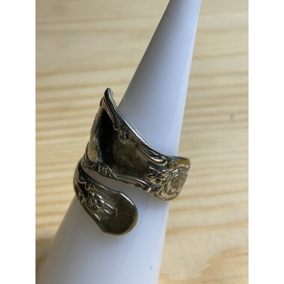 Vintage Silver Spoon Ring Floral Engraving - Picture 5 of 5